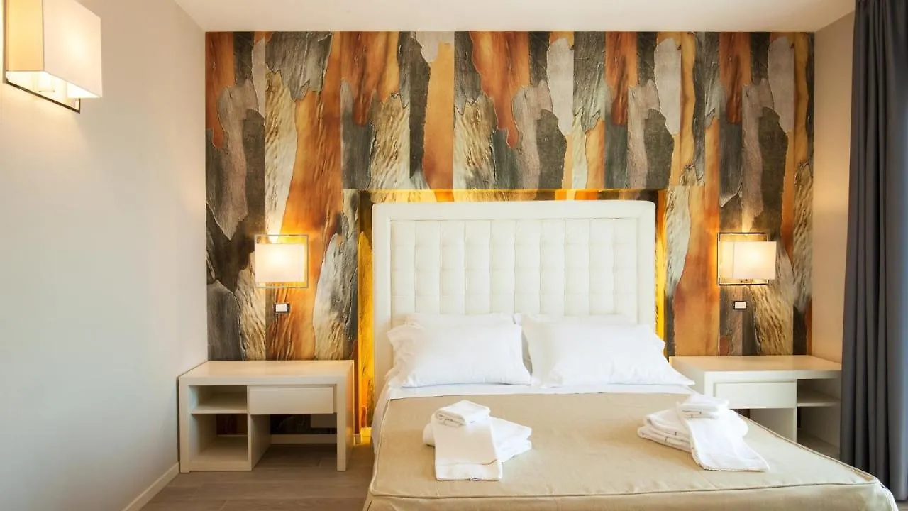 Hotel Boutique Carolina Marina di Castagneto Carducci 3*,
